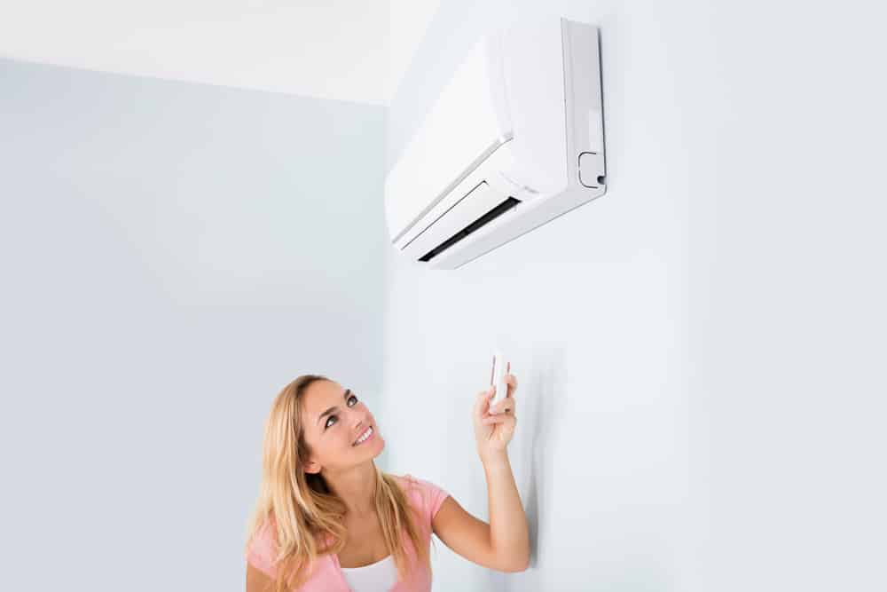 Using Air Conditioner at Home Reduce Moisture